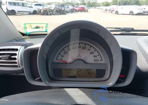 2008 Smart Fortwo Passion/Pure из США, поврежденный, VIN WMEEJ31XX8K154278